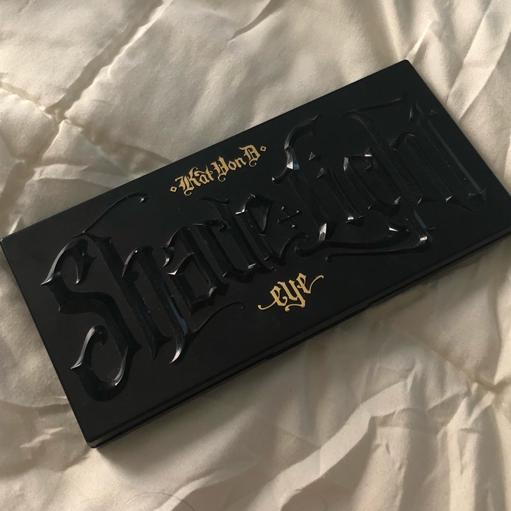 Kat von d light eye palette